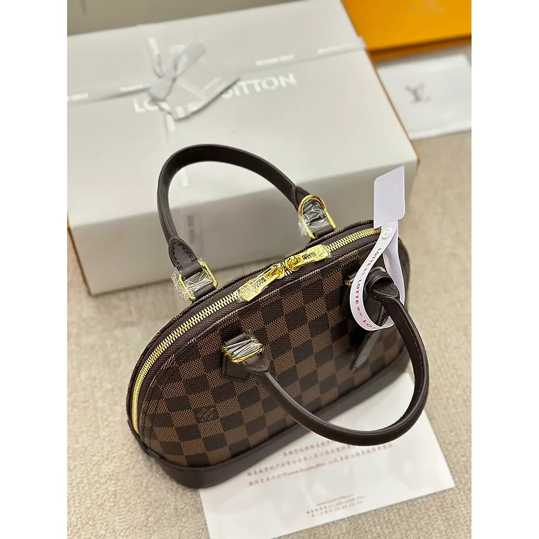 l alma bb new arrival bag size: 24×18cm