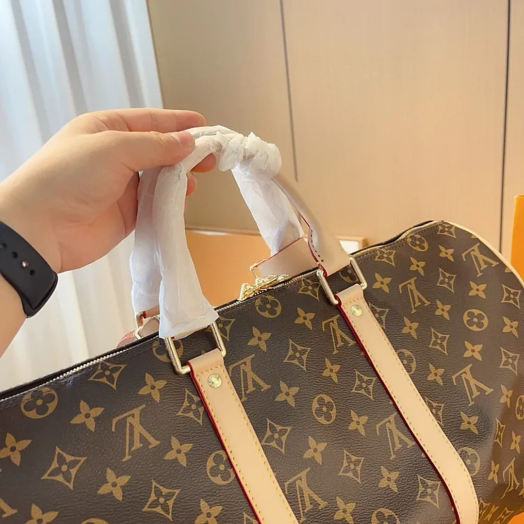 Louis keepall bag size : 45*21*24cm