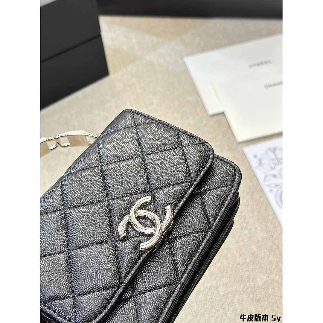 Cc new arrival handbag caviar leather size: 15 * 11cm