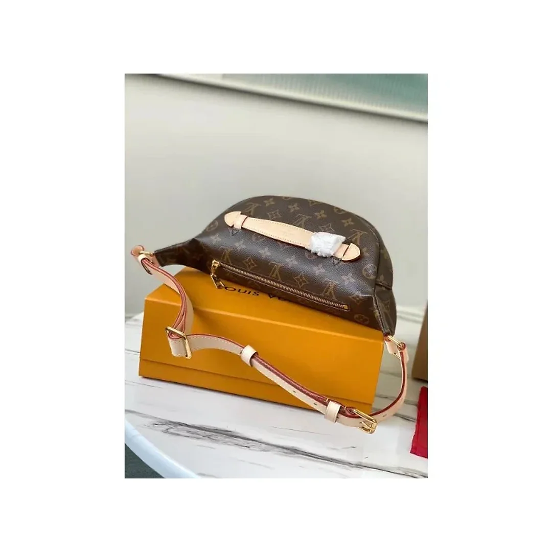 Louis belt bag Model: M43644 Size: 37.0 x 14.0 x 13.0 cm