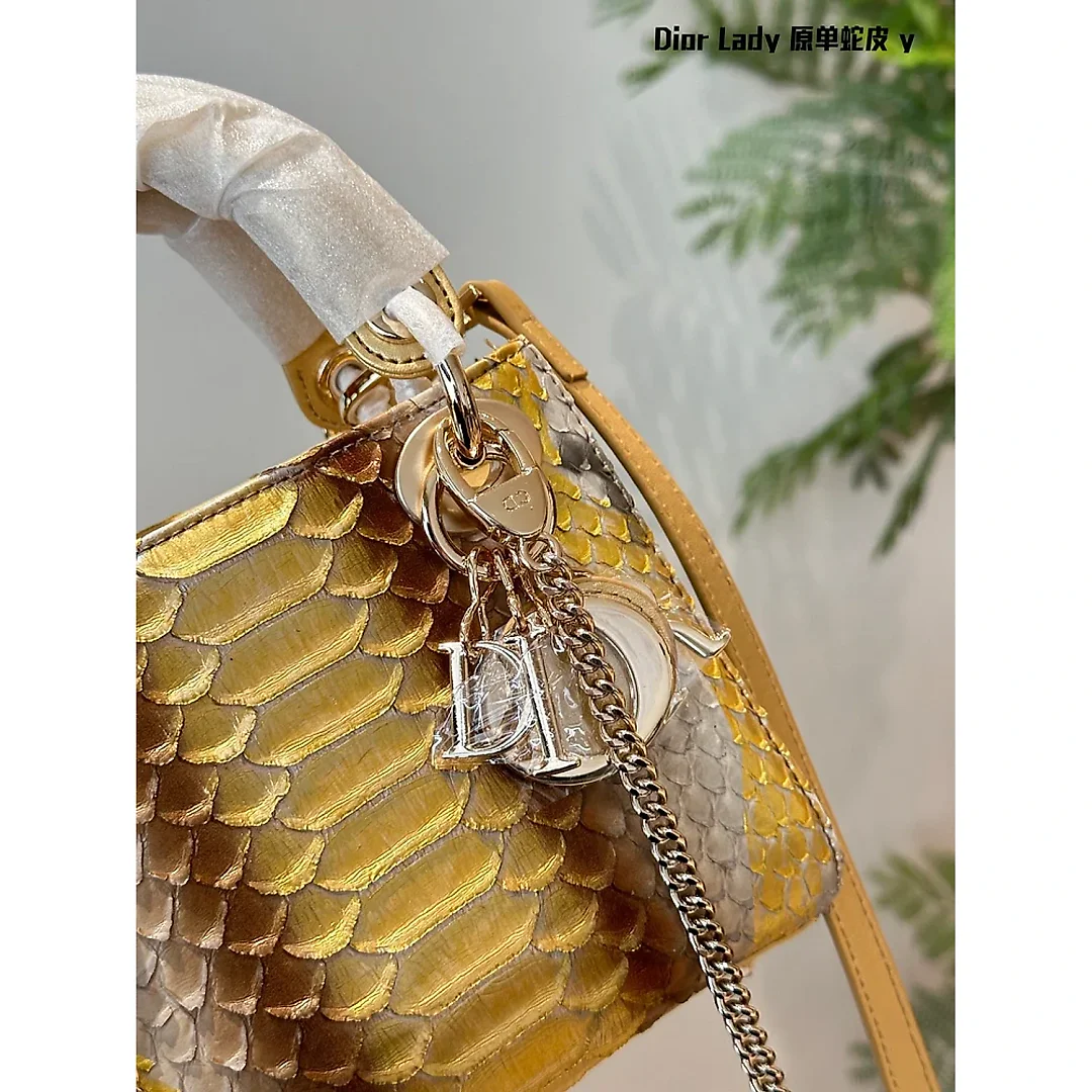 CD new arrival lady bag 02 size: 17cm