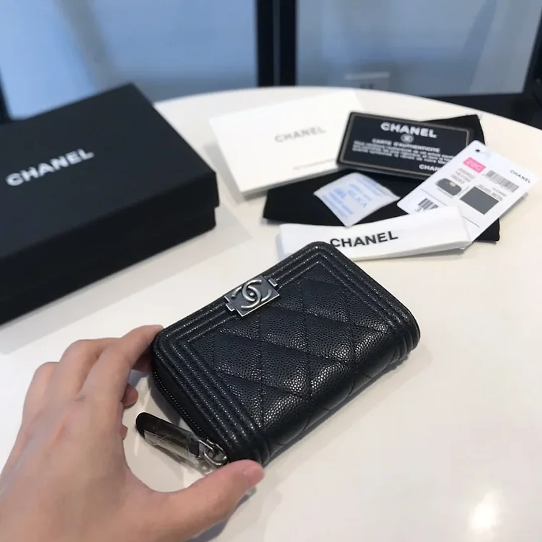 cc CO-CO Boy Flap Card Holder 11.5cm/4.5in Silver Hardware For Women Black