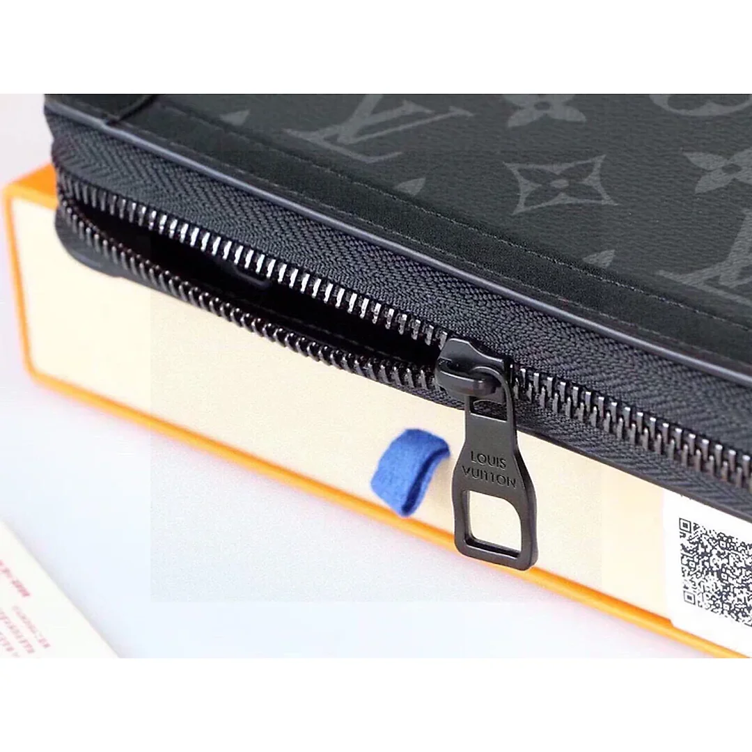 Louis new arrival Trunk men’s wallet size: 19×10 cm