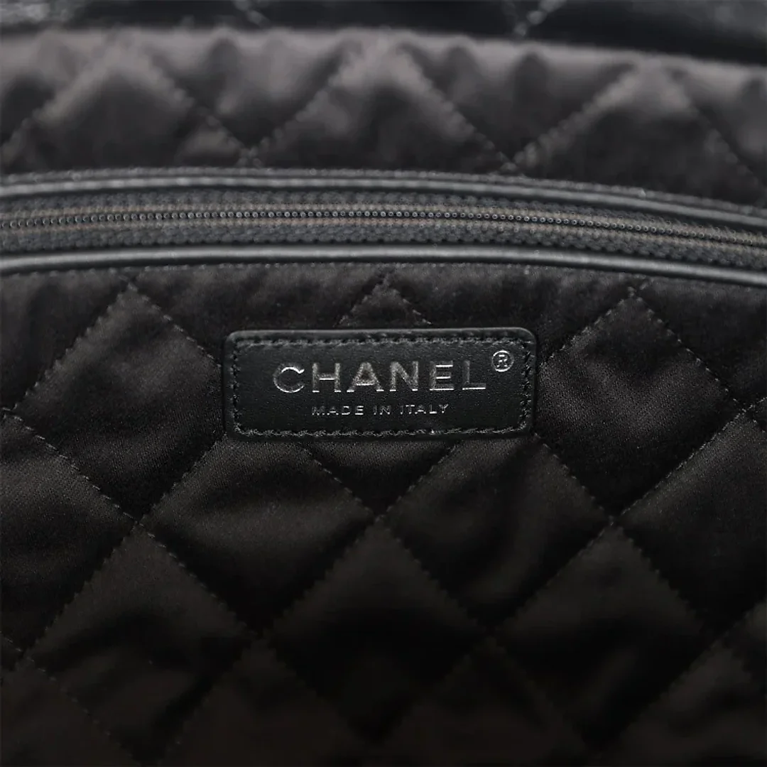 CC Small 22 Bag SO Black Calfskin Black Hardware