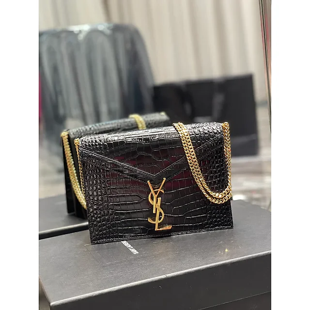 Y Cassandra Medium Chain Bag Black