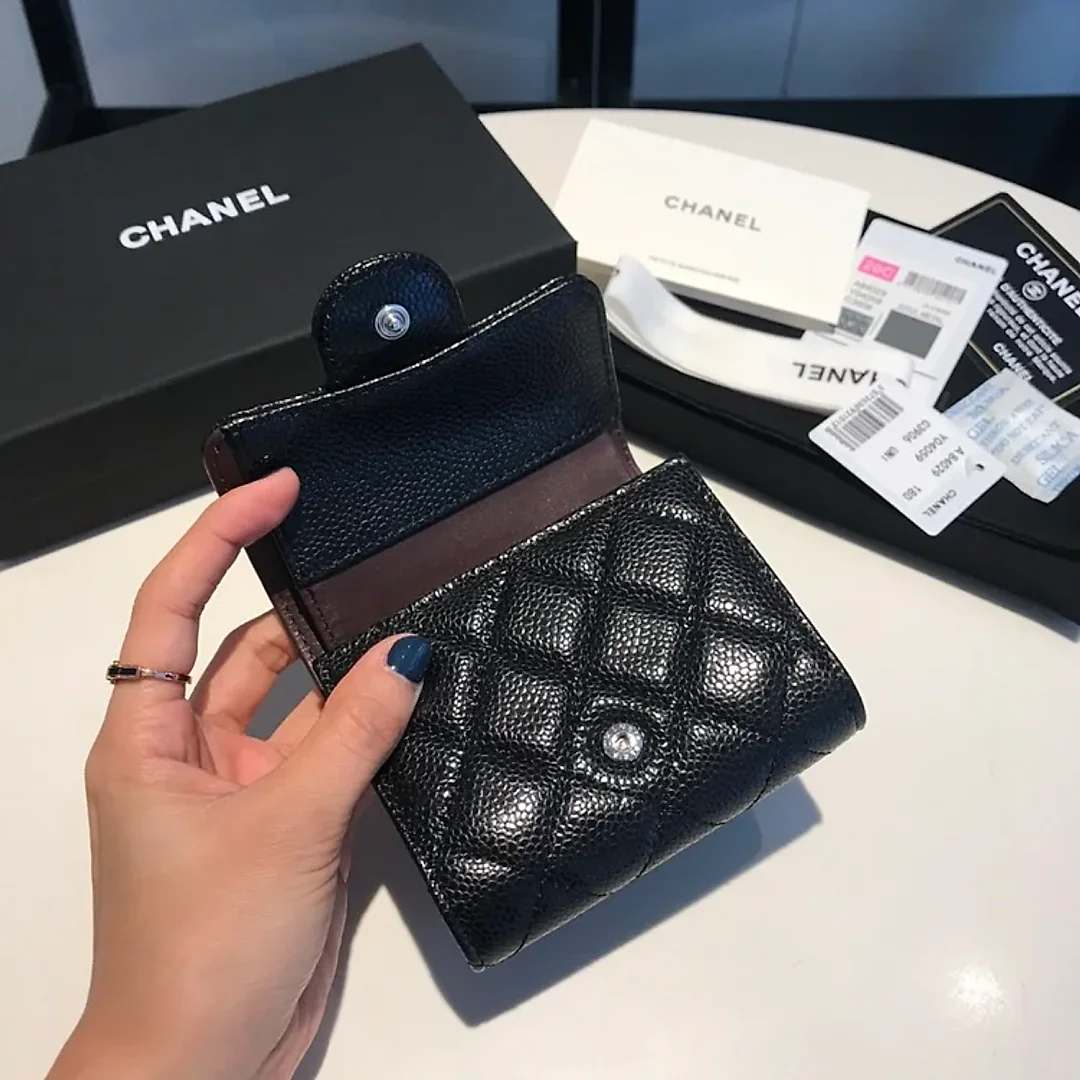 cc CO-CO Classic Card Holder10.5cm/4.1in Silver Hardware For Women Black