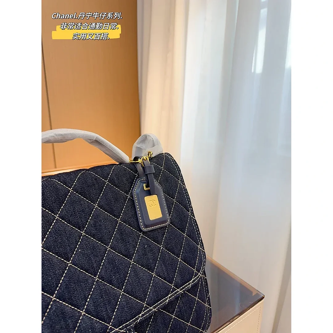 CC new arrival denim bag size:31*10*26cm