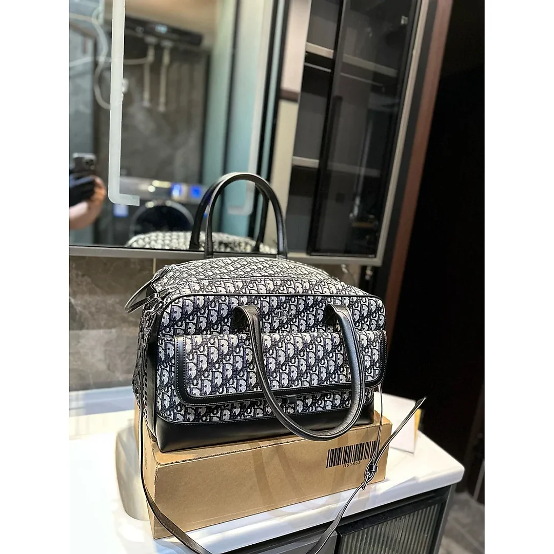 D new arrival pet bag size: 39*20*32 cm