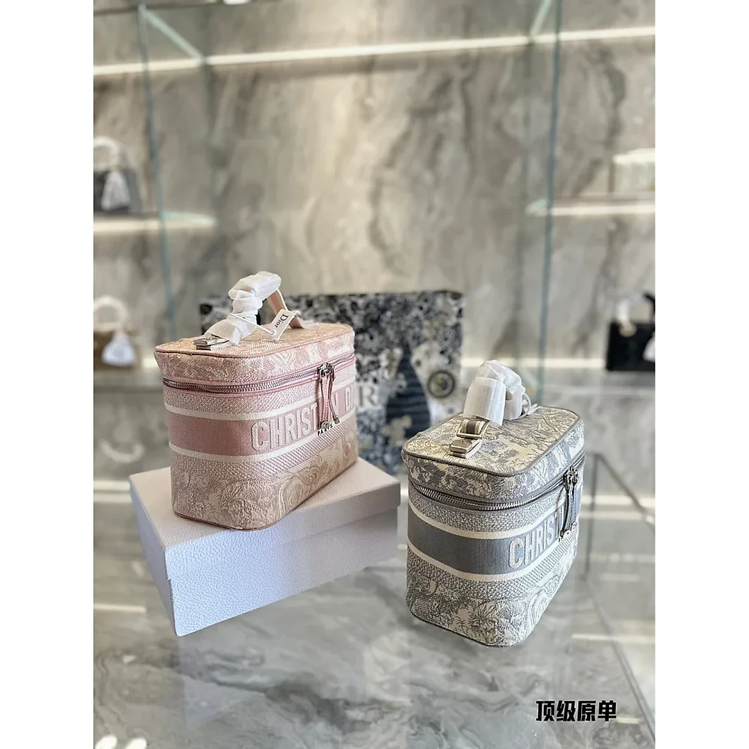 D new arrival bucket bag size;25*15*14cm