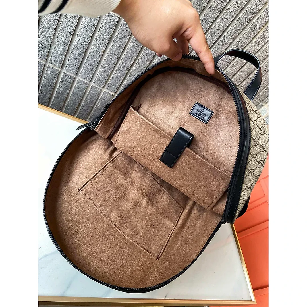 GG new arrival man backpack bag size :32*40*15 cm