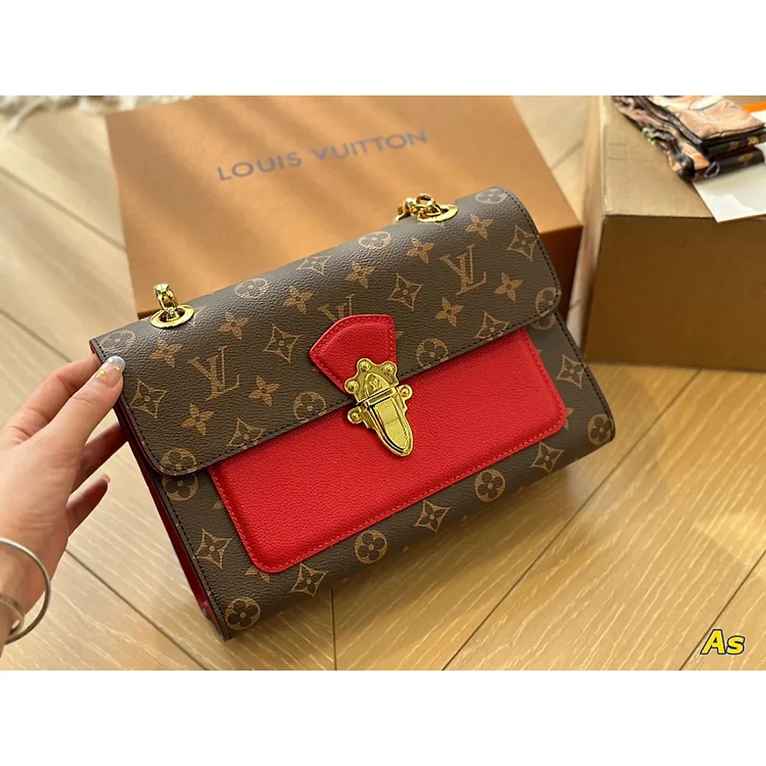 Louis VICTOIRE new arrival bag size: 26*15cm
