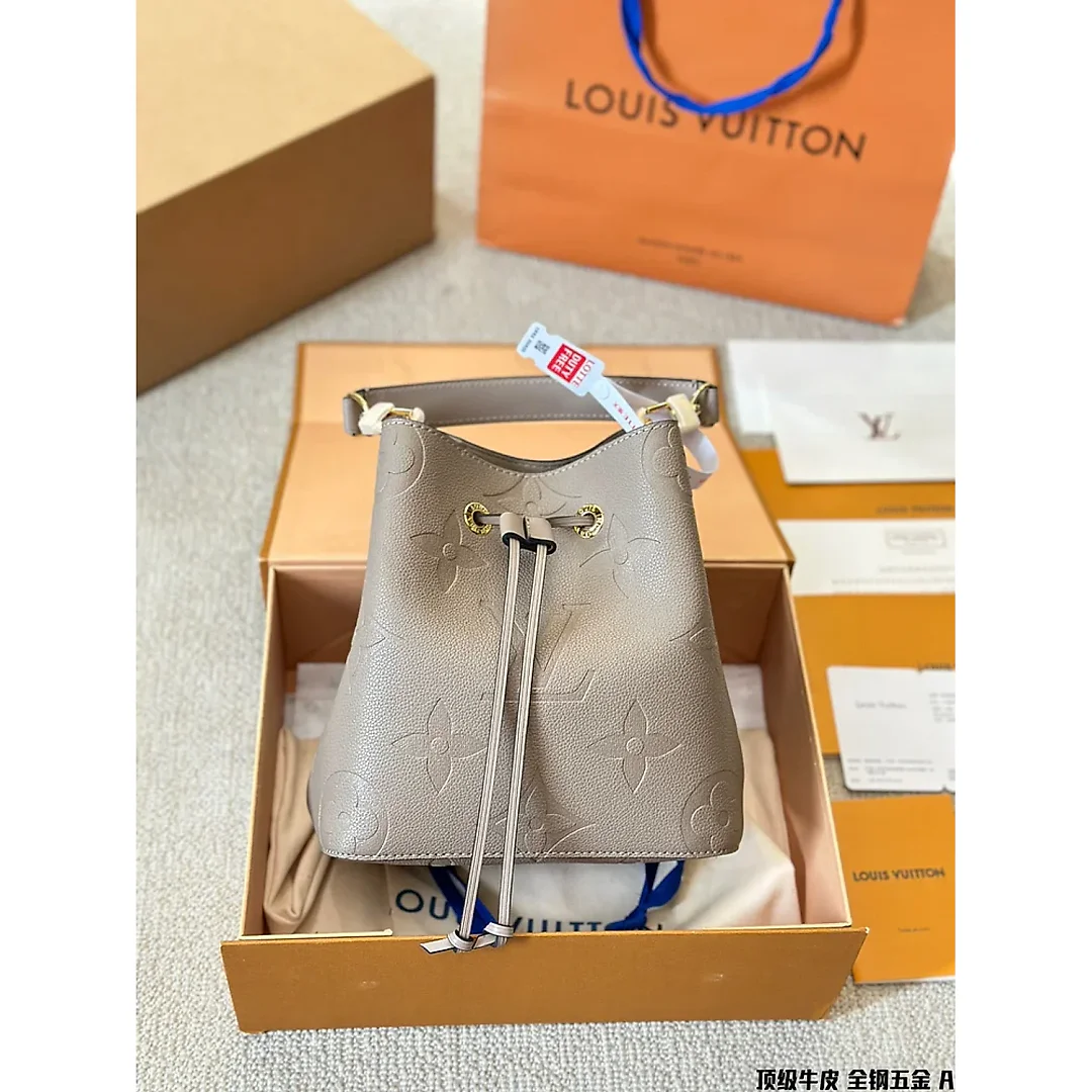 Louis 2024 Neonoe bb bag size: 20 cm
