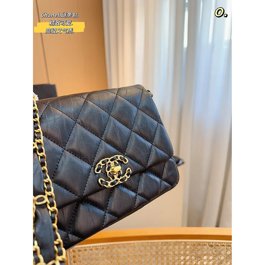 CC 23K new arrival bag size : 20*5*16cm