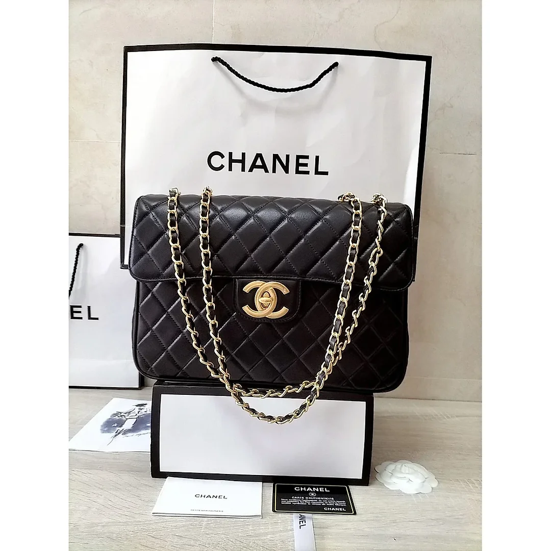 CC Classic Flap Bag size; 30*21*8cm