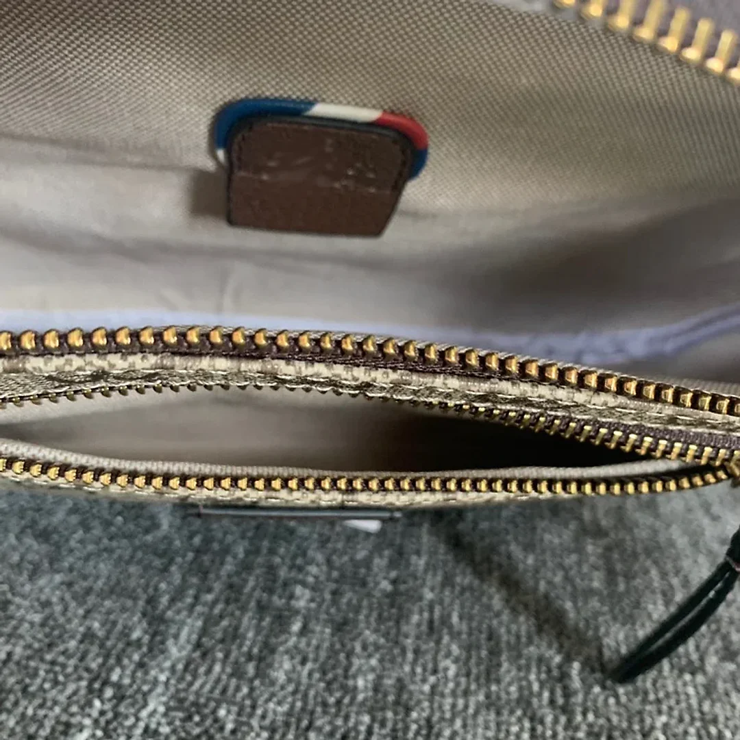 GC270  11×7.1×3.2inch