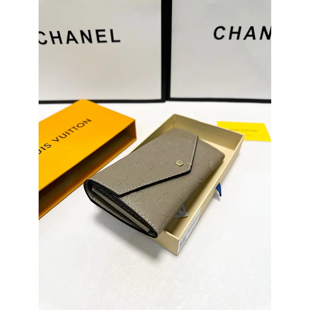 Louis new arrival wallet 02 size: 19×10 cm