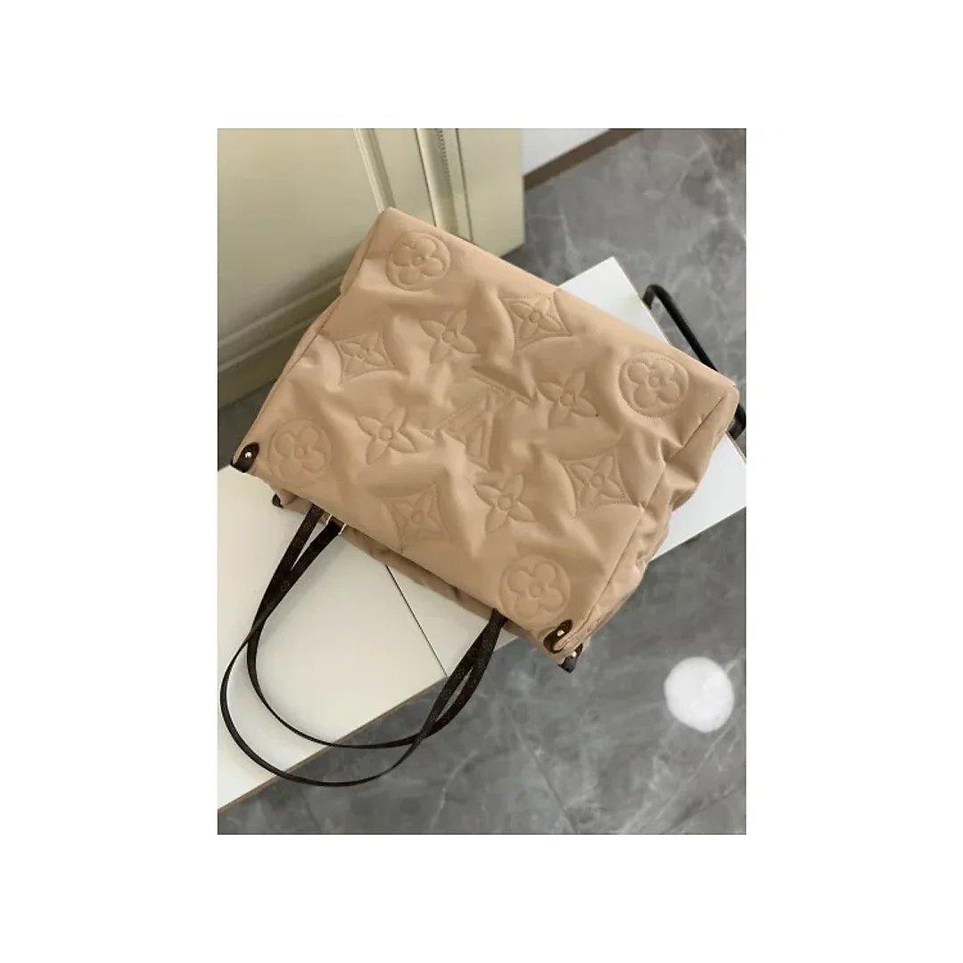 Model: M59007 Size: 41 x 34 x 19 cm