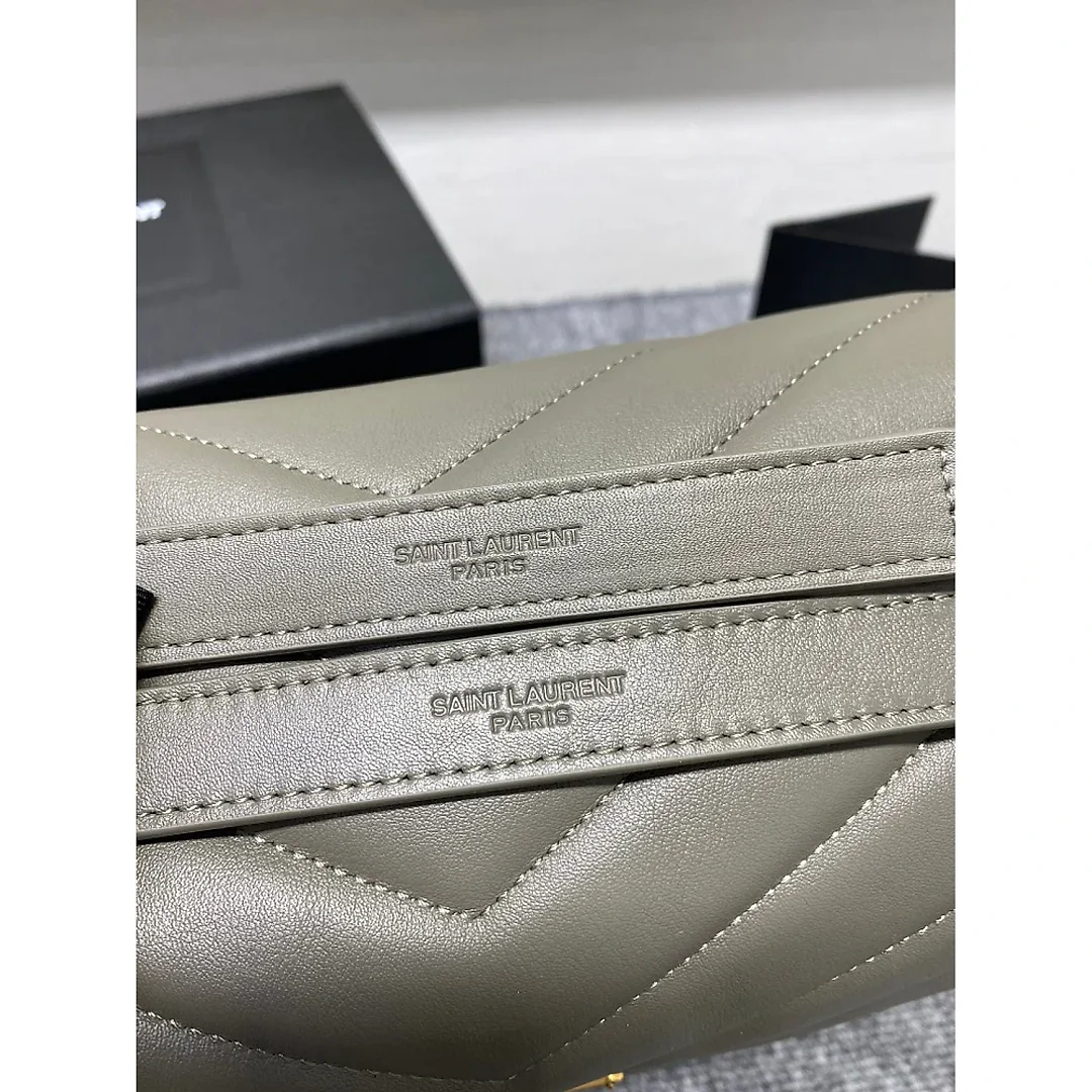 Y Loulou Medium Chain Bag In Y Leather