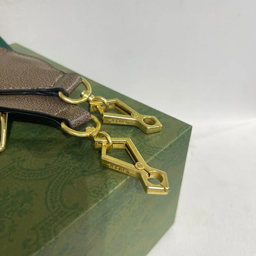 GC379 8.3×5.9×2.8inch