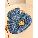 Louis Monogram Denim size : 27 x 18 x 3 cm