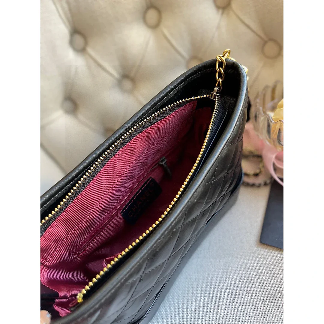 cc new arrival bag size: 20-16-8cm