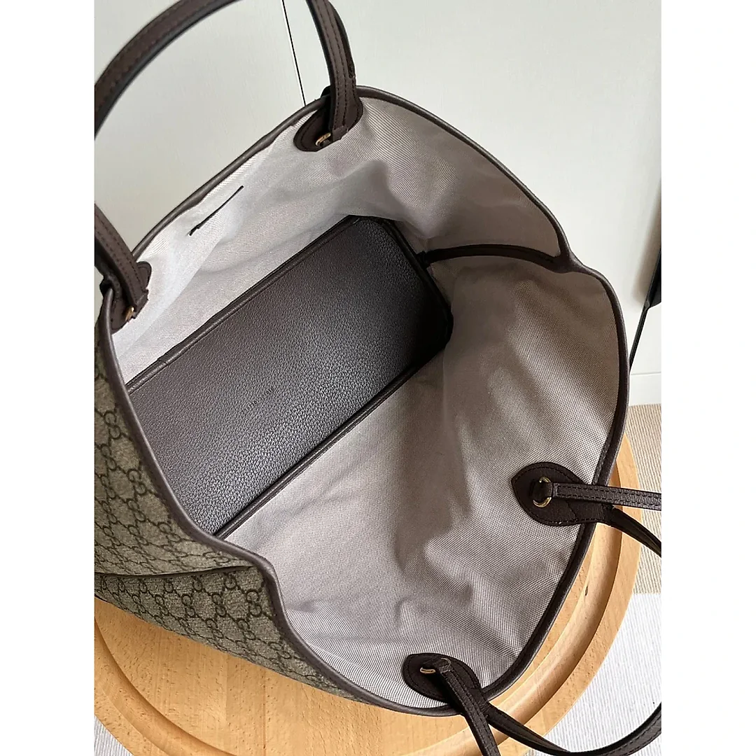 GC514 Ophidia Medium Tote Bag / 15.1″W x 11.2″H x 5.9″D