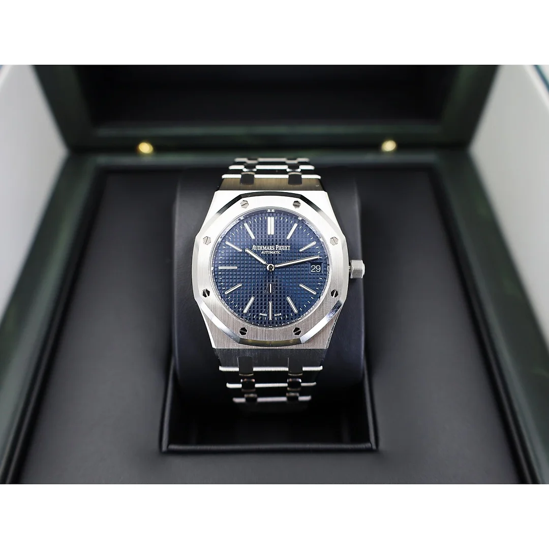 Audemars Piguet Royal Oak Jumbo Extra-Thin Stainless Steel 39mm Blue 16202ST.OO.1240ST.01