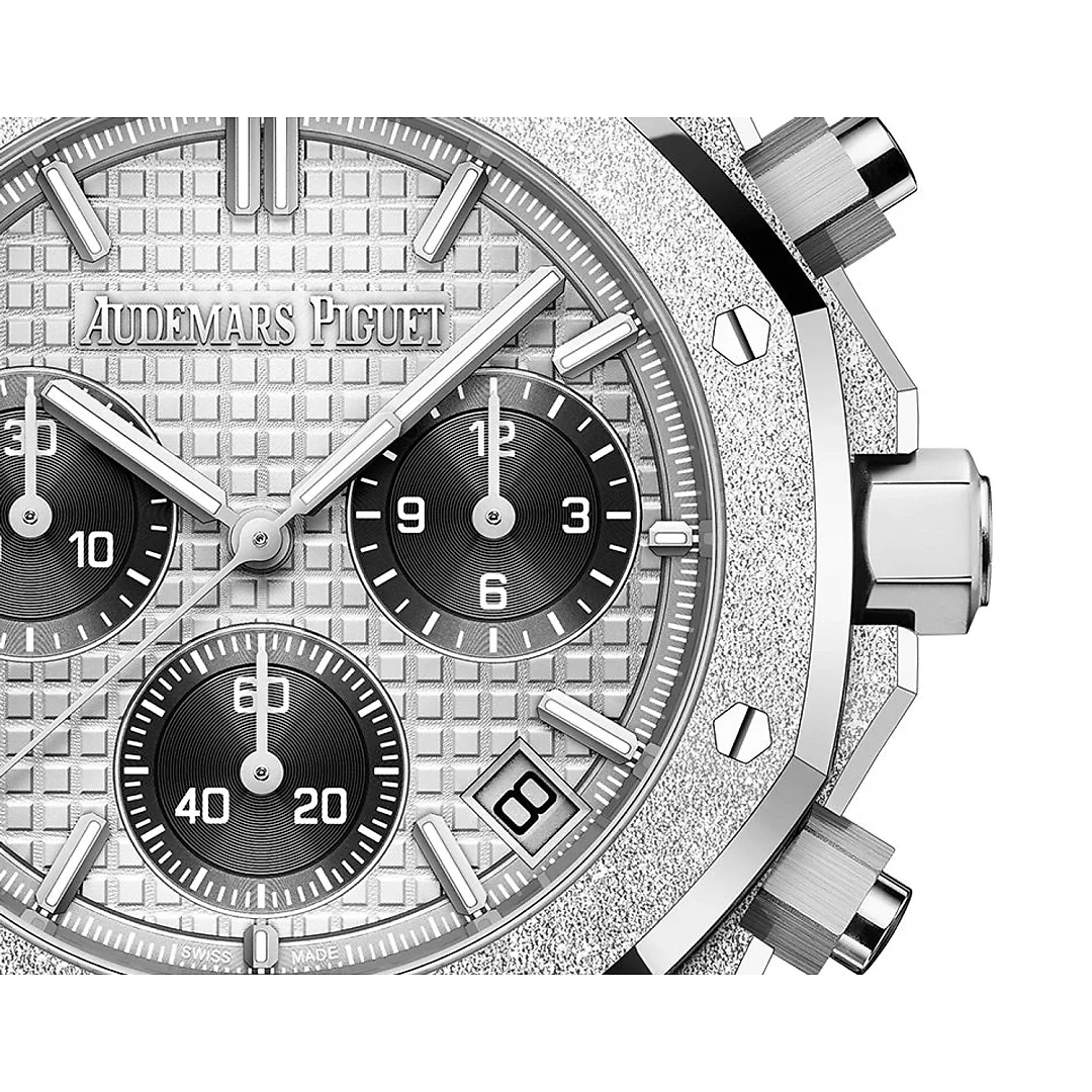 Audemars Piguet Royal Oak SELFWINDING CHRONOGRAPH Ref# 26240BC.GG.1324BC.01