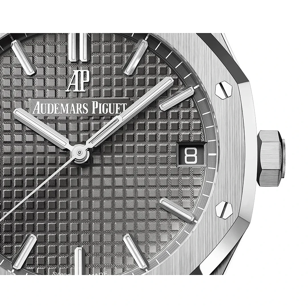 Audemars Piguet Royal Oak SELFWINDING Ref# 15500ST.OO.1220ST.02