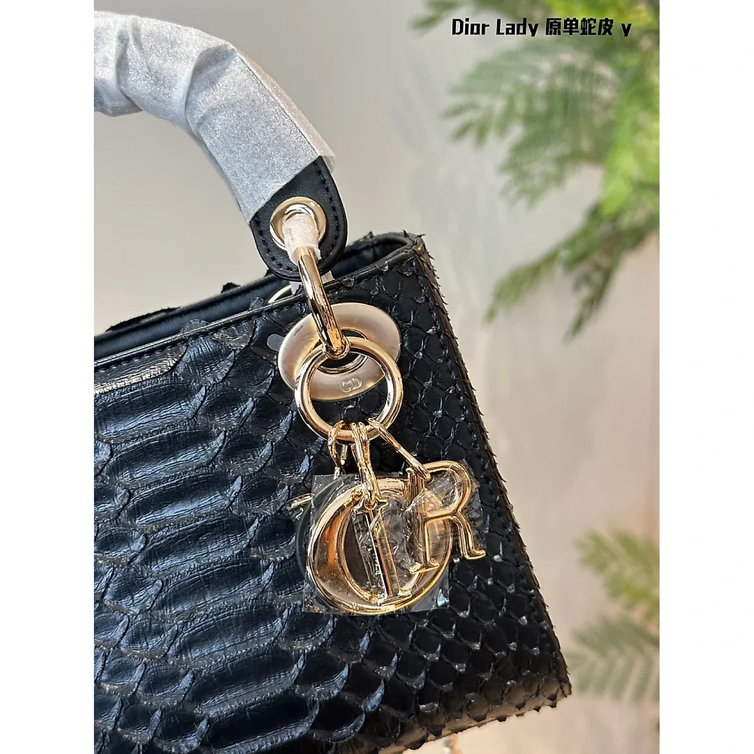 CD new arrival lady bag 02 size: 17cm