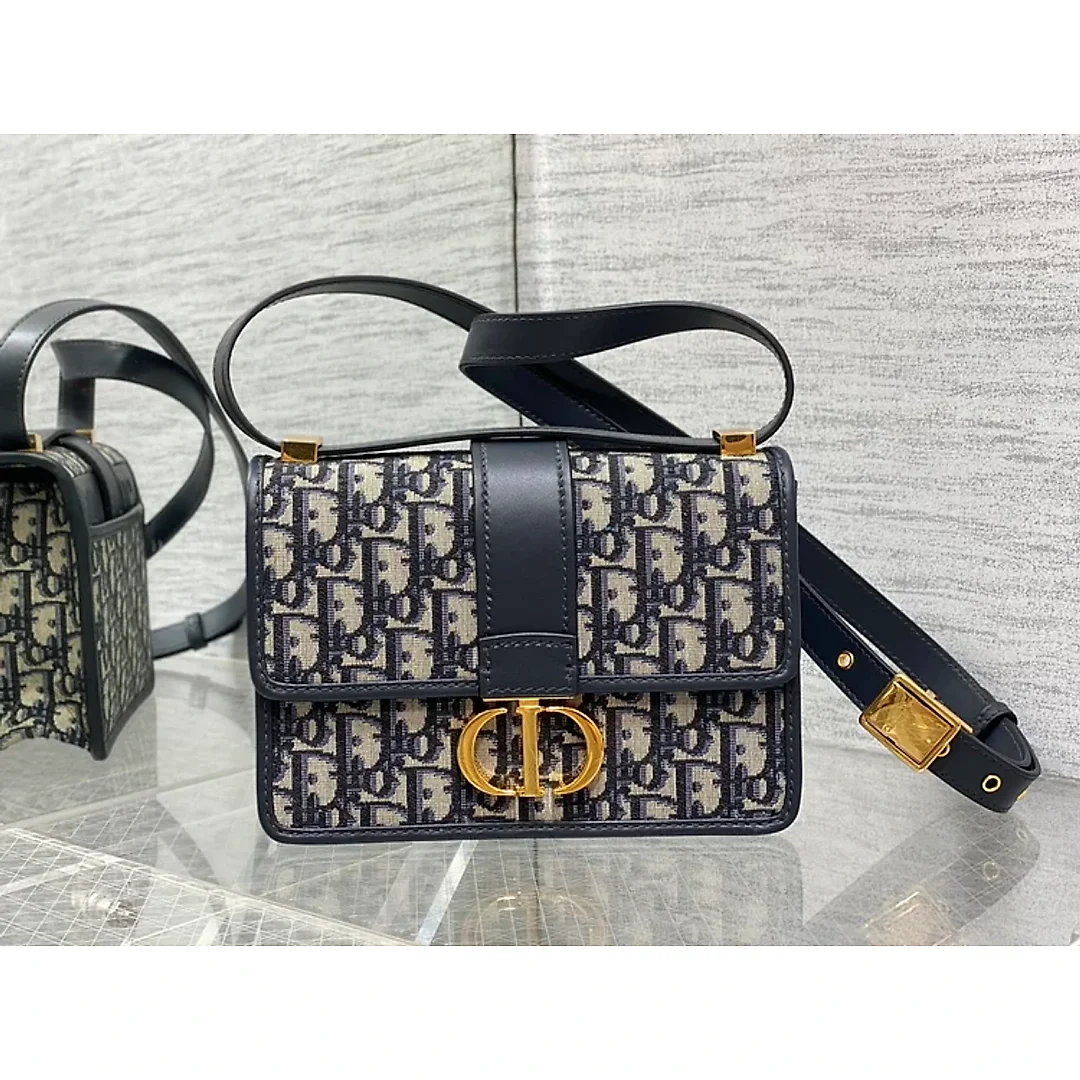 𝗗 𝗠𝗼𝗻𝘁𝗮𝗶𝗴𝗻𝗲 bag 01