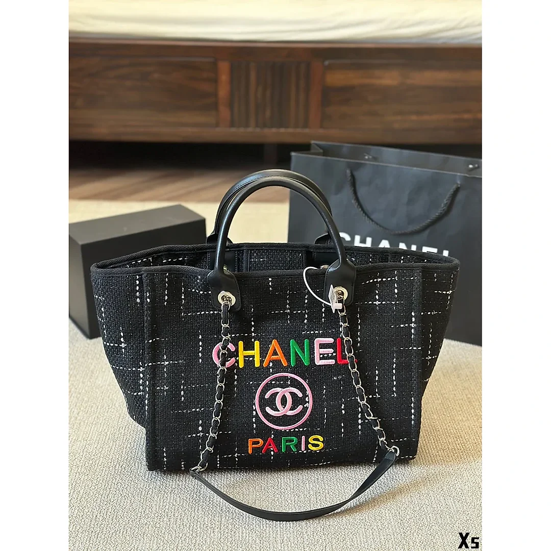 cc new arrival tote bag size : 37*32 cm