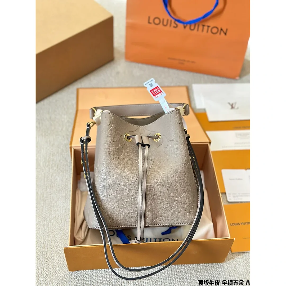 Louis 2024 Neonoe bb bag size: 20 cm