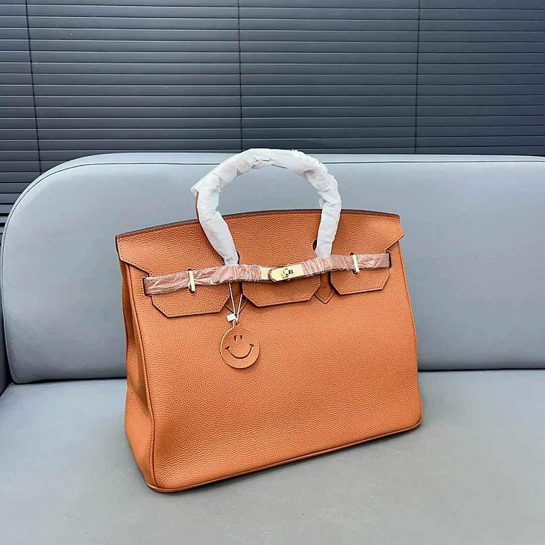 H Birkin 40 Men and women bag size: 40*30 cm
