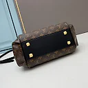 Louis new arrival handbag size: 33-22-16cm