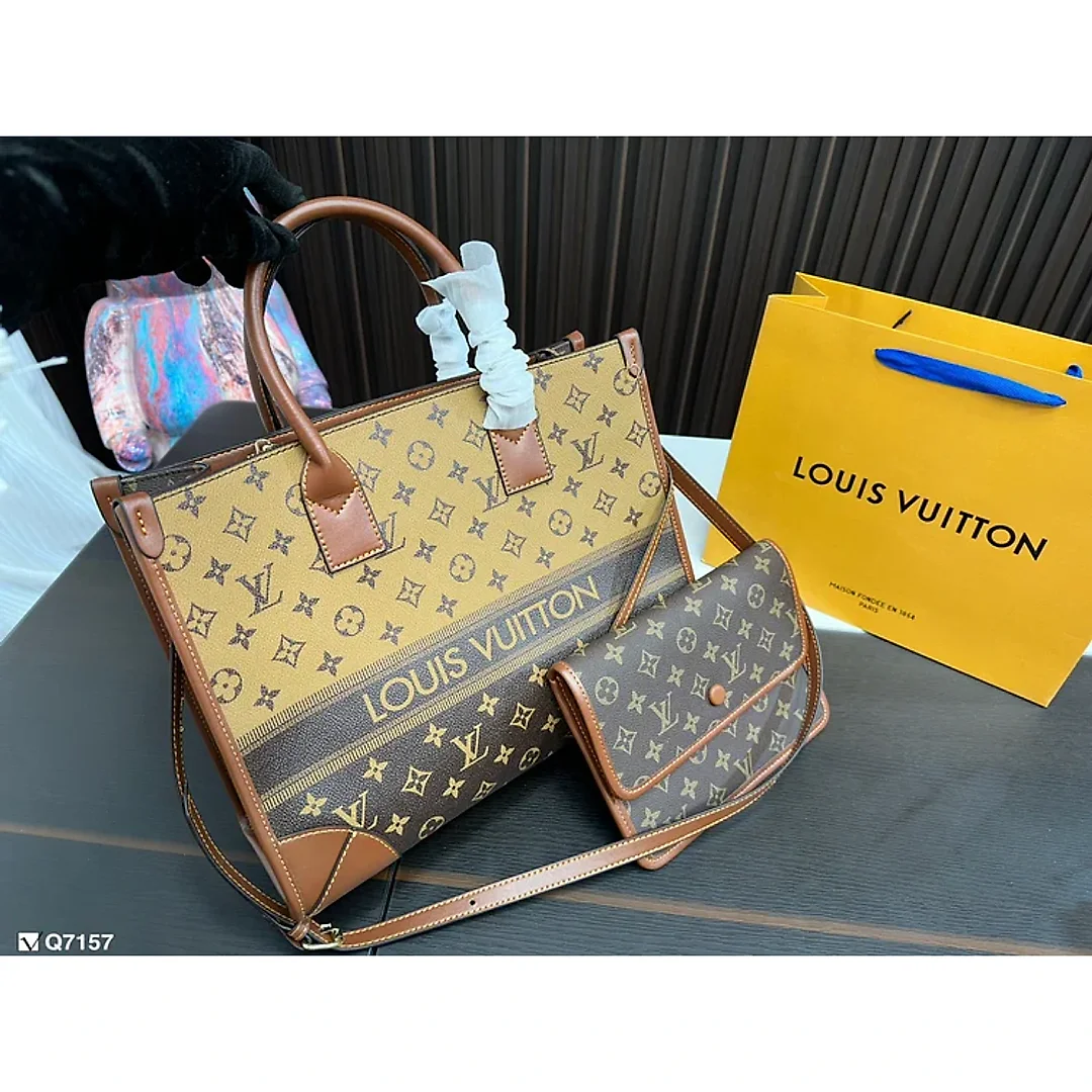 Louis new arrival tote bag size: 35* 27cm
