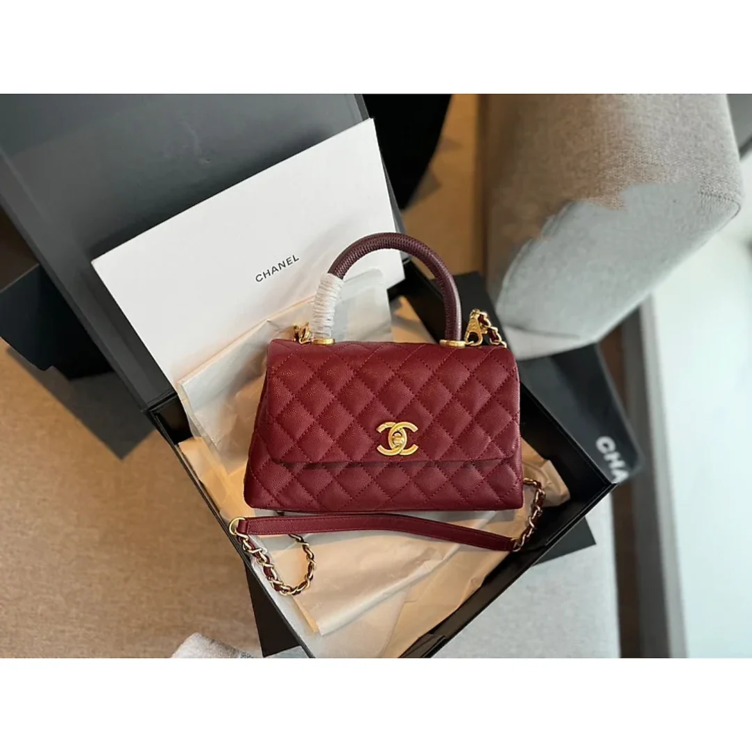 CC coco handle caviar leather size : 23*13cm
