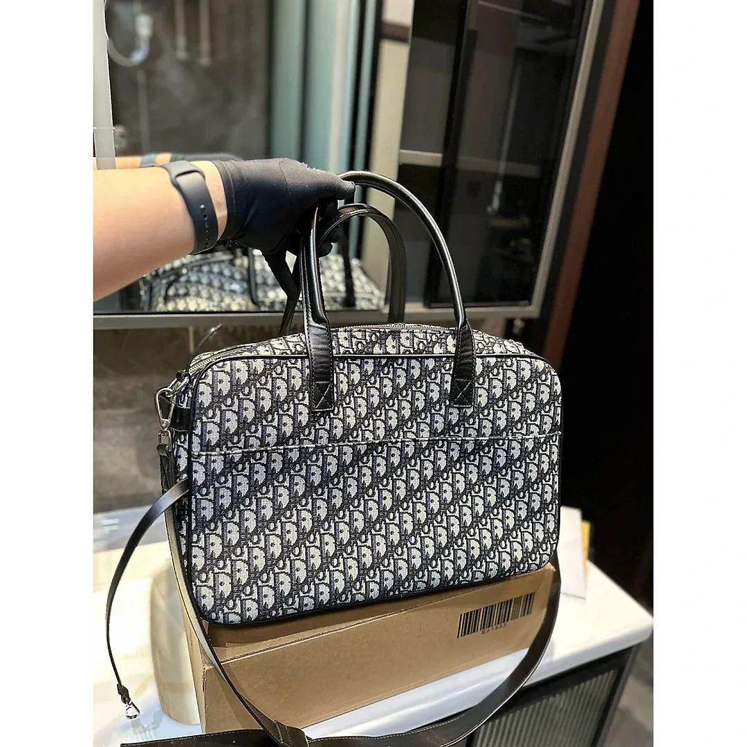 D new arrival pet bag size: 39*20*32 cm