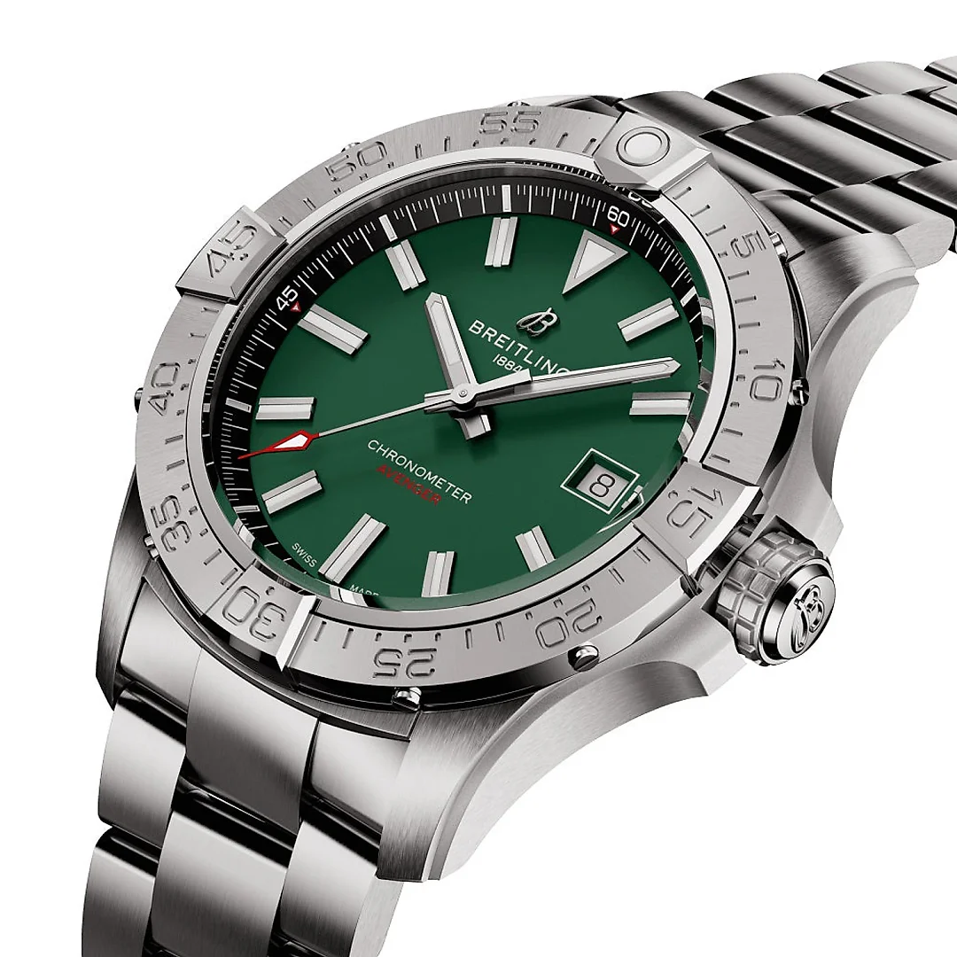 Breitling Avenger Automatic 42, Ref# A17328101L1A1, Unworn 2024
