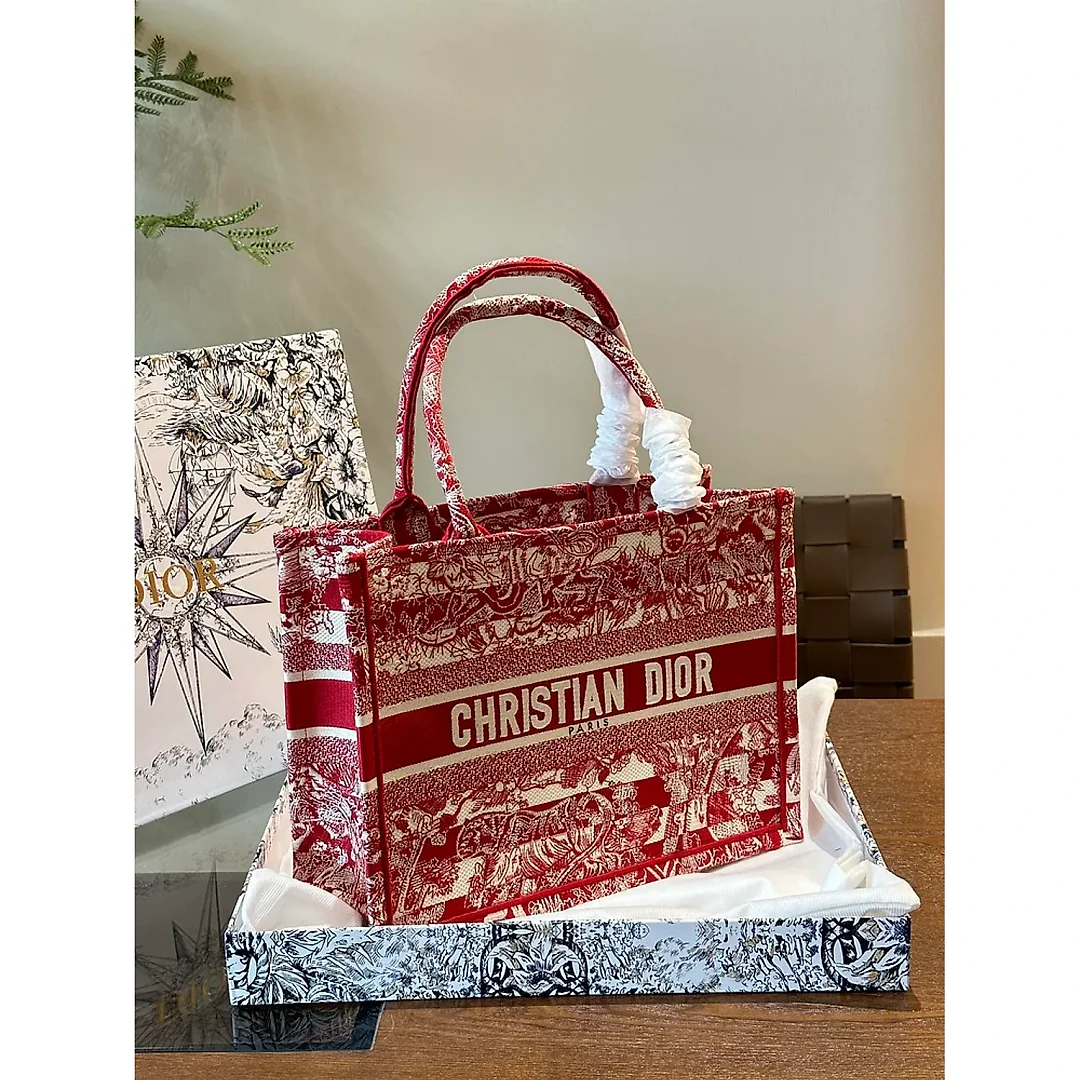 D new arrival tote bag size : 36 cm