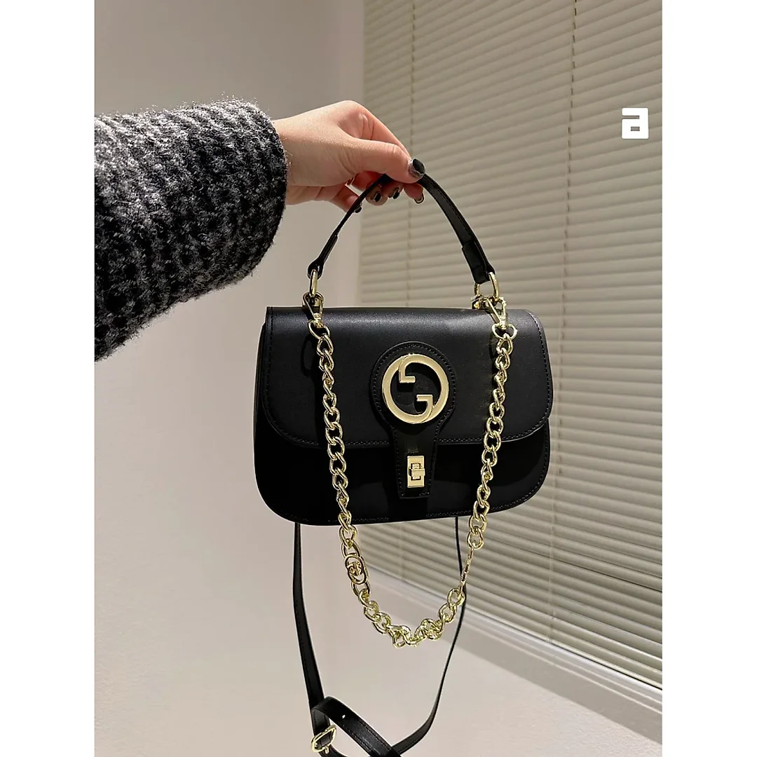 GC497 Gc Blondie top-handle Bag / 9″W x 6″H x 4.3″D