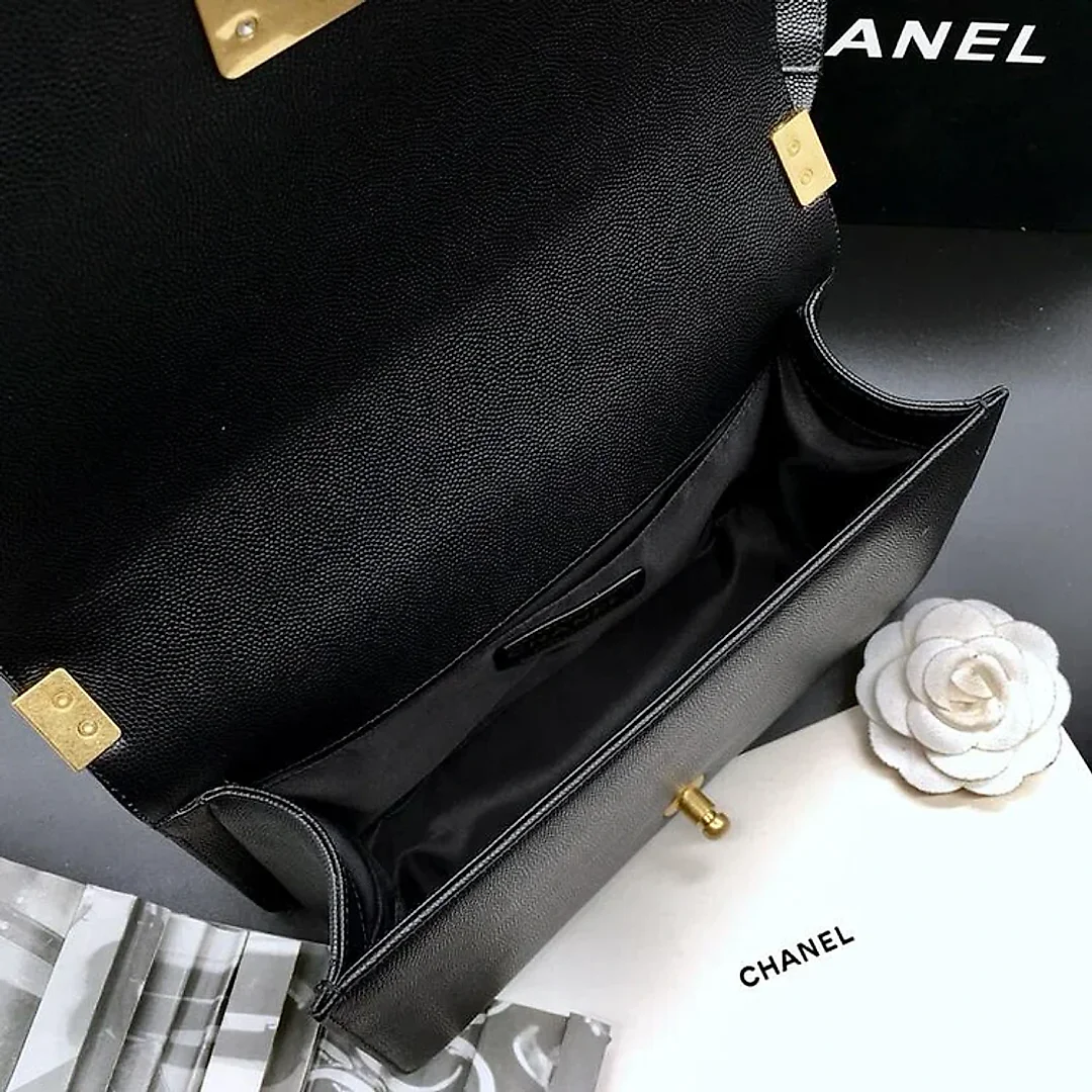 CC 25.5cm Boy Handbag Black Grained Calfskin Gold Tone Metal Caviar leather