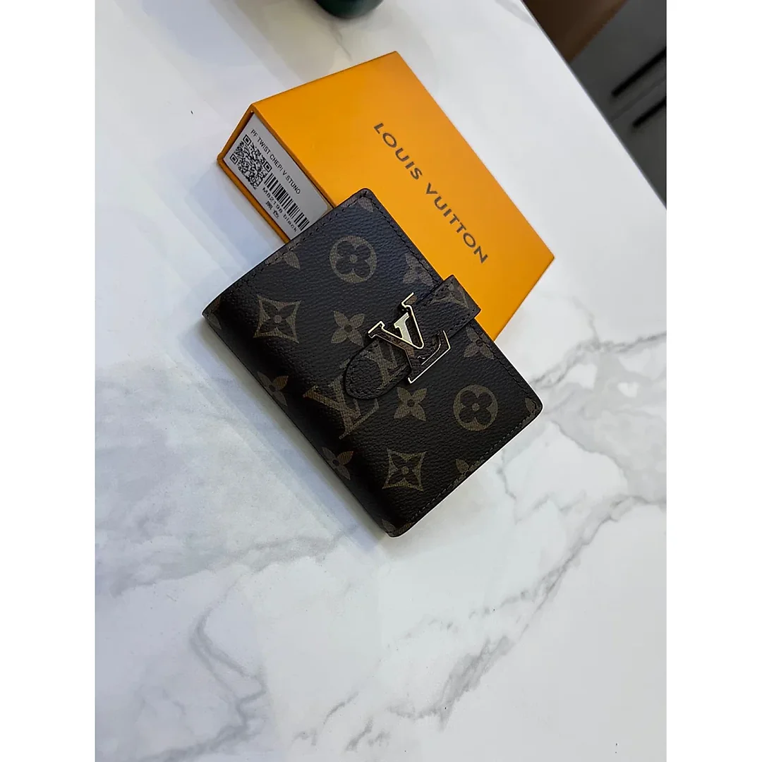 Louis Vertical CP Taurillon leather wallet size : 9*12*10 cm