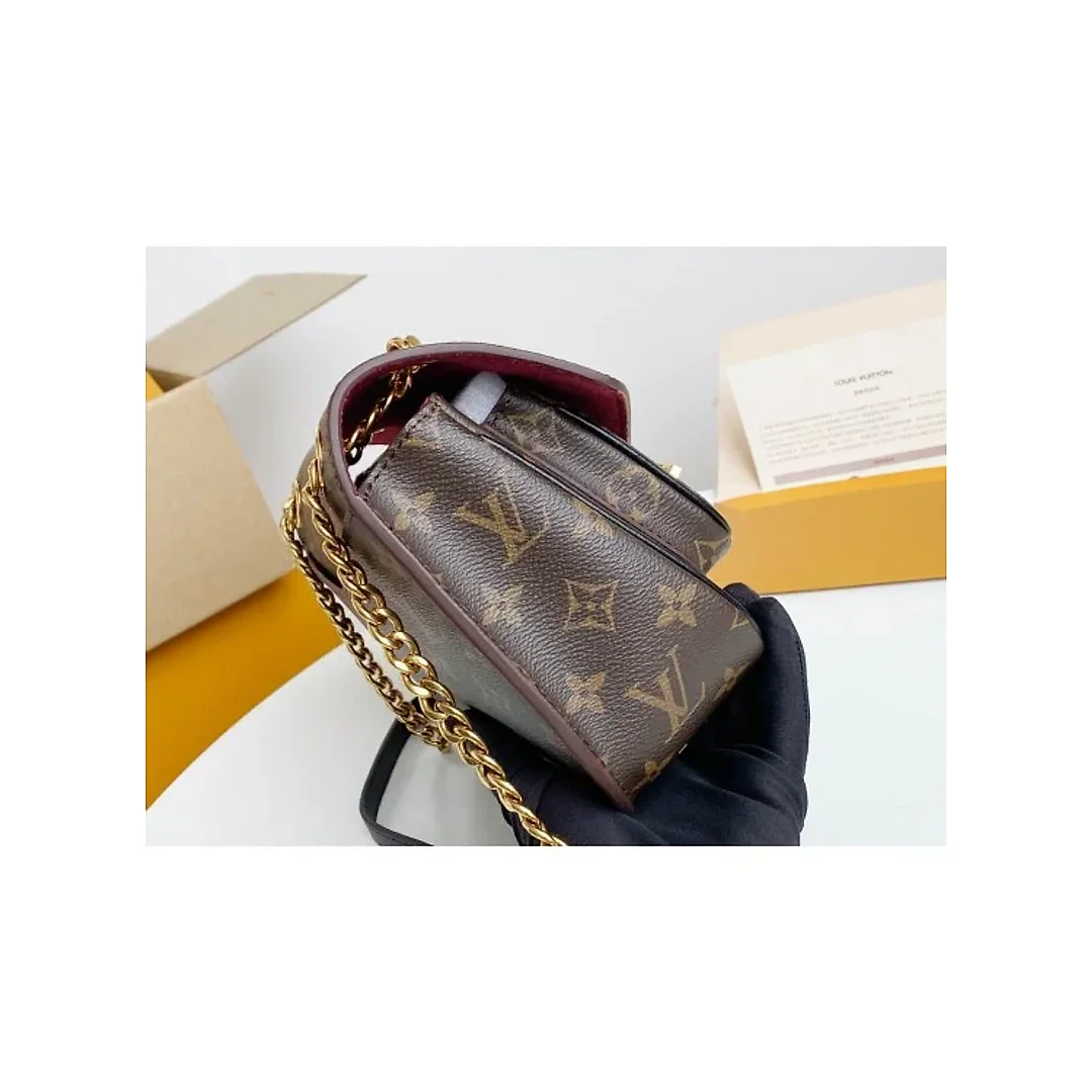 Model: M45592 size : 24 x 17 x 12 cm