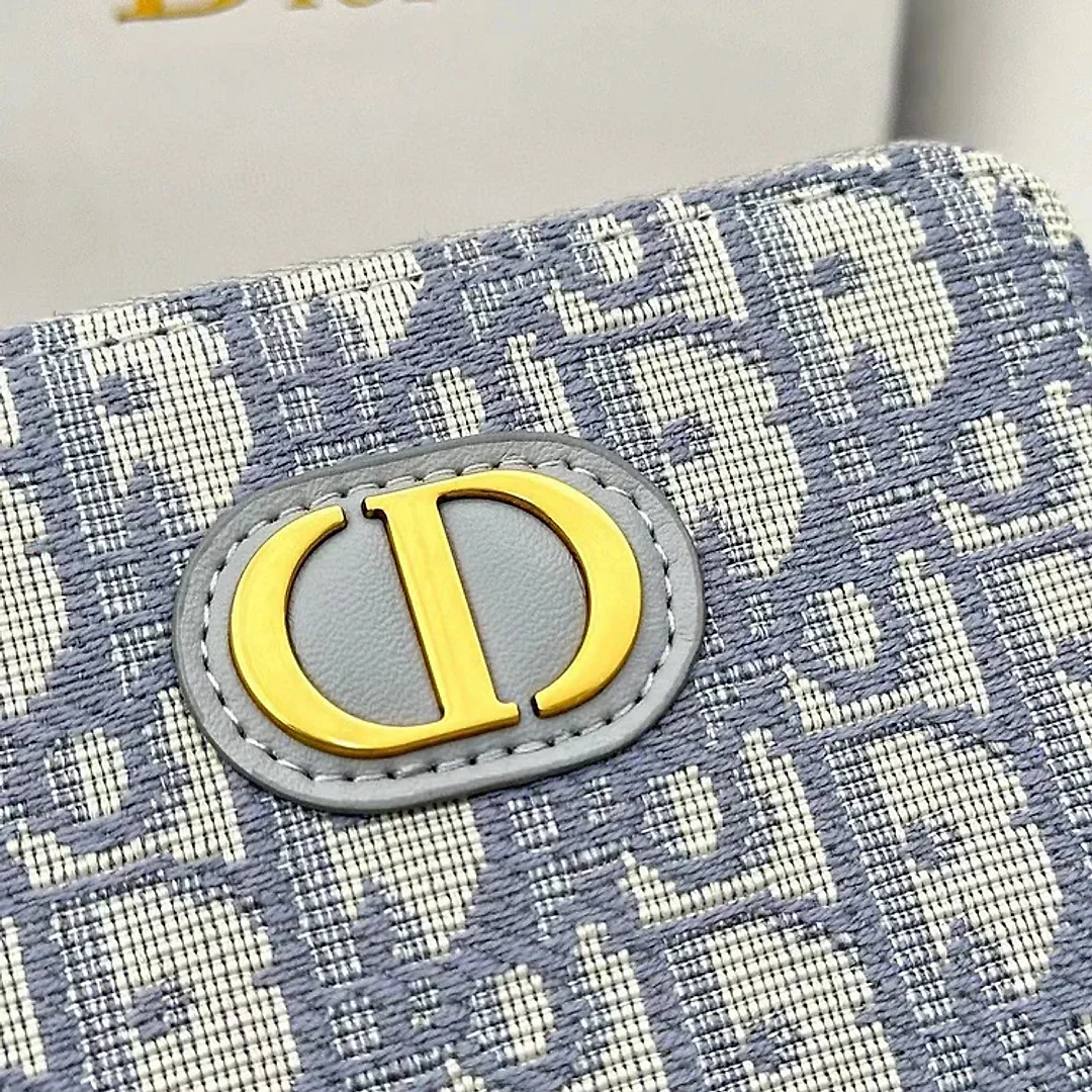 D Oblique new arrival wallet size : 12*8.5 cm