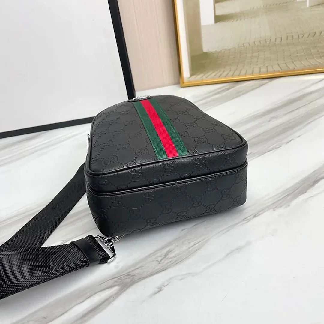 GG new arrival man bag size : 17x30x8 cm