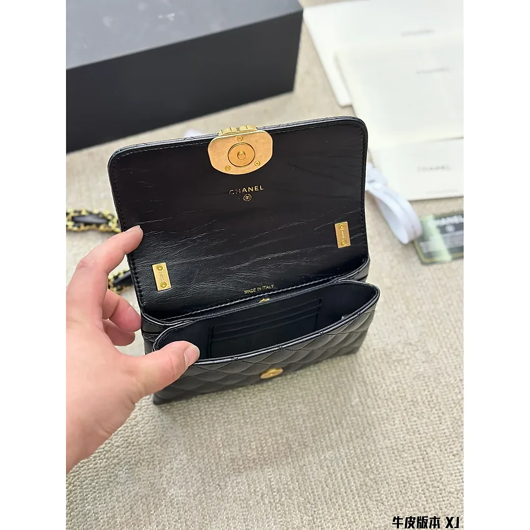 cc Vintage 23k new arrival bag size :19*13 cm