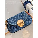 Louis Monogram Denim size : 27 x 18 x 3 cm