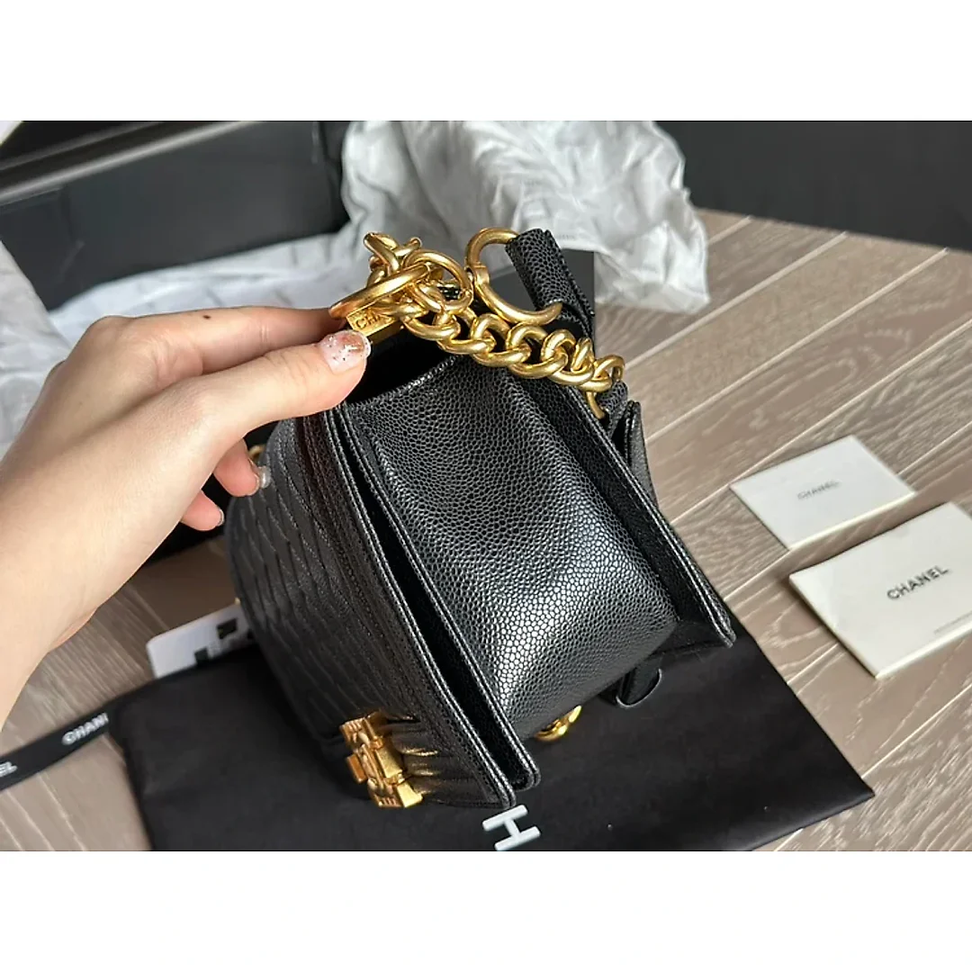 CC  leboy20ss 25*15cm Caviar leather