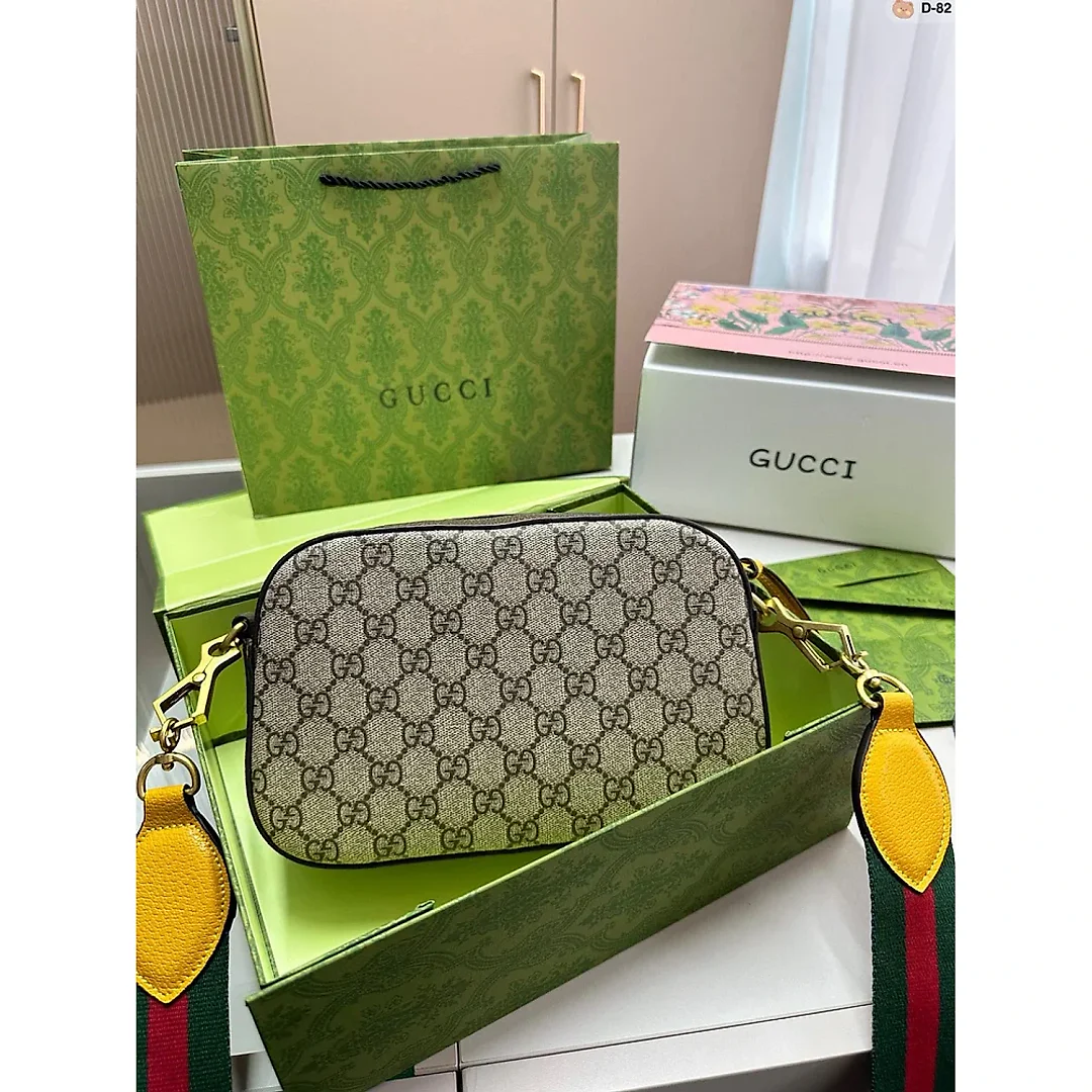 GG Marmont camera bag size: 22*8*15 cm